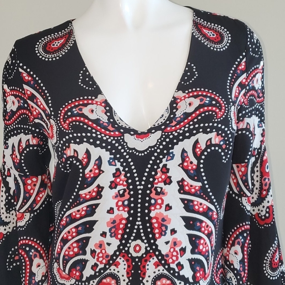 Bebe flow sleeve flow dress - Picture 2 of 8